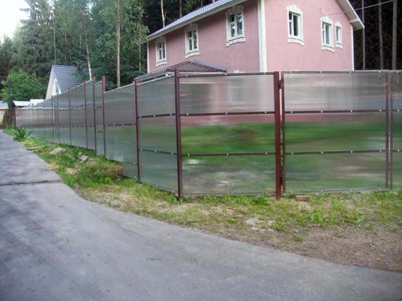 сколько стоит забор из поликарбоната
